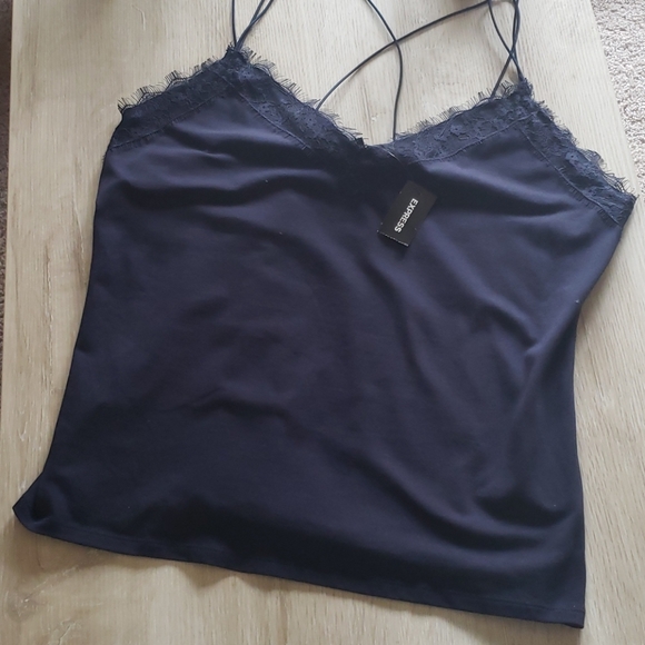Express Tops - 6hr sale 💚1 left💥sale💥NWT Express lace cami